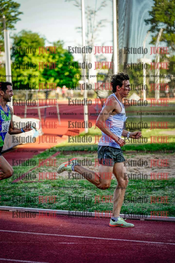 Fotos de los 3000 m llanos de varones