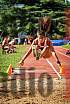 Fotos del salto en largo de mujeres
