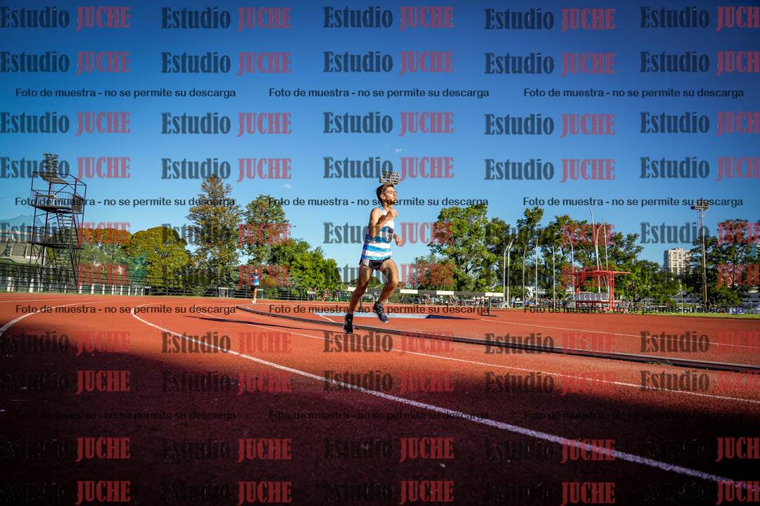 Fotos de los 3000 m llanos de varones