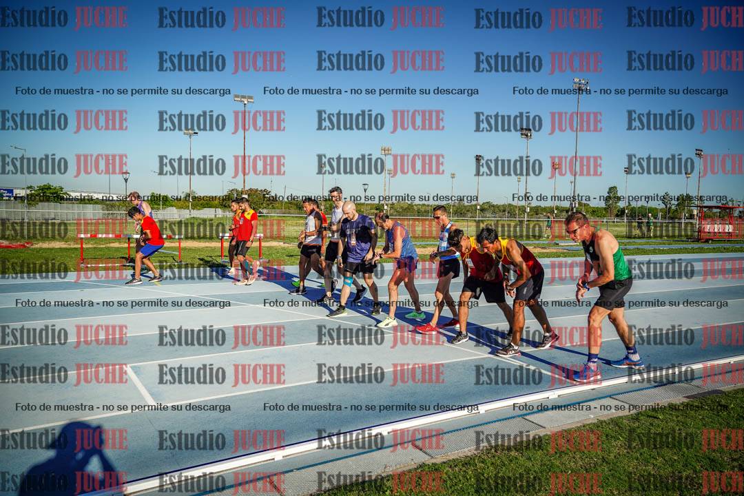 Fotos de los 3000 m llanos de varones
