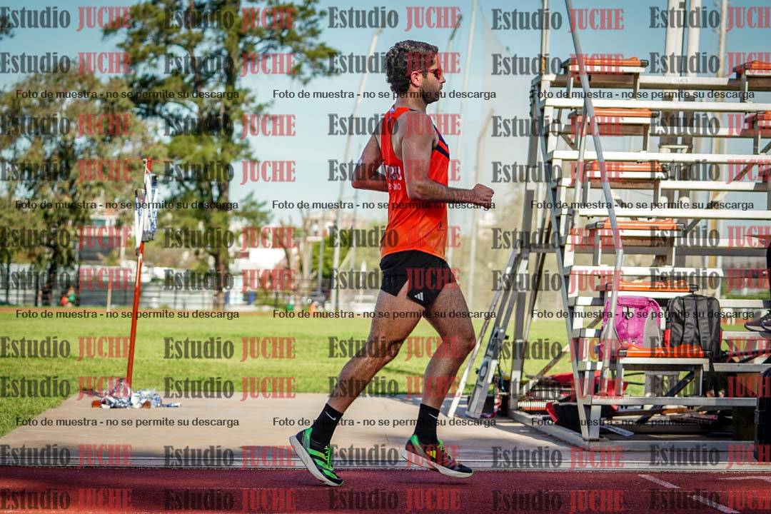 Fotos de los 5000 m llanos de mujeres y varones