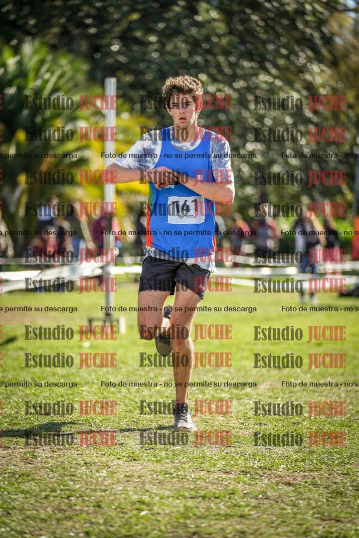 Fotos de la llegada del cross de 8000 m