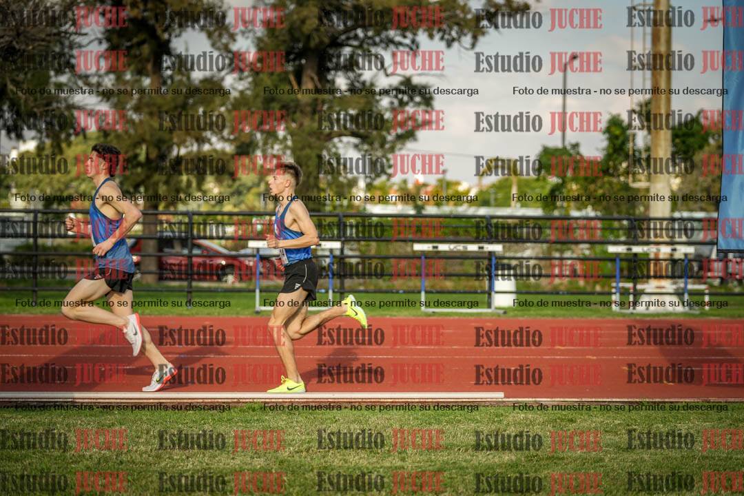 Fotos de los 5000 m llanos de varones