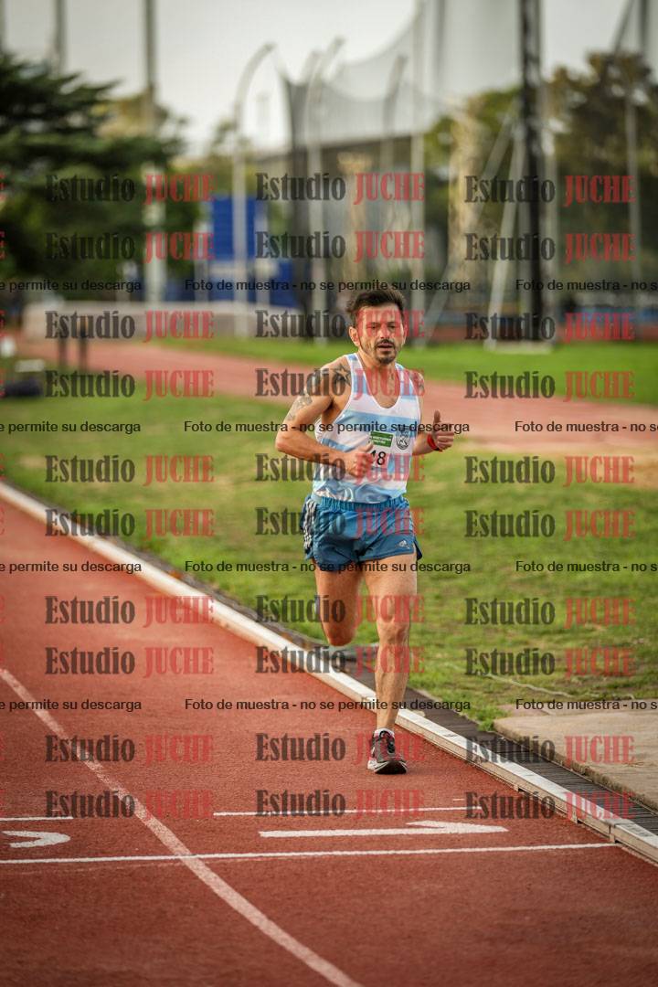 Fotos de los 3000 m llanos de varones