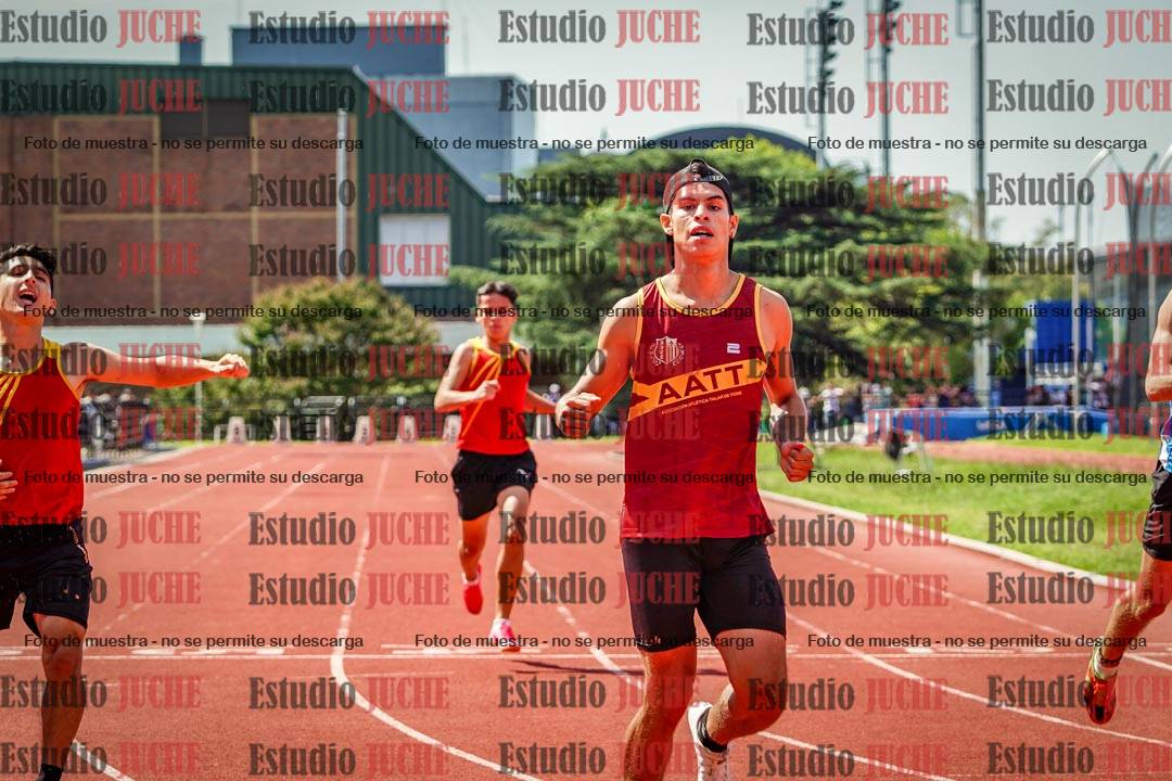 Fotos de los 200 m llanos de varones
