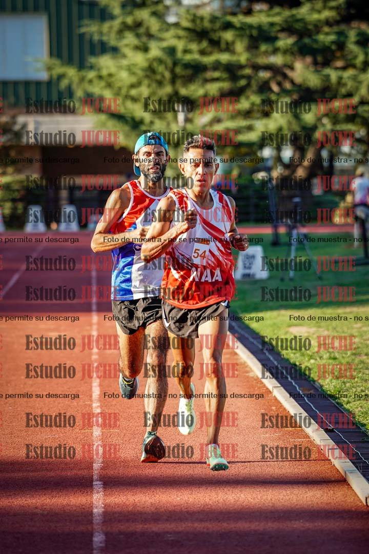 Fotos de los 3000 m llanos de varones