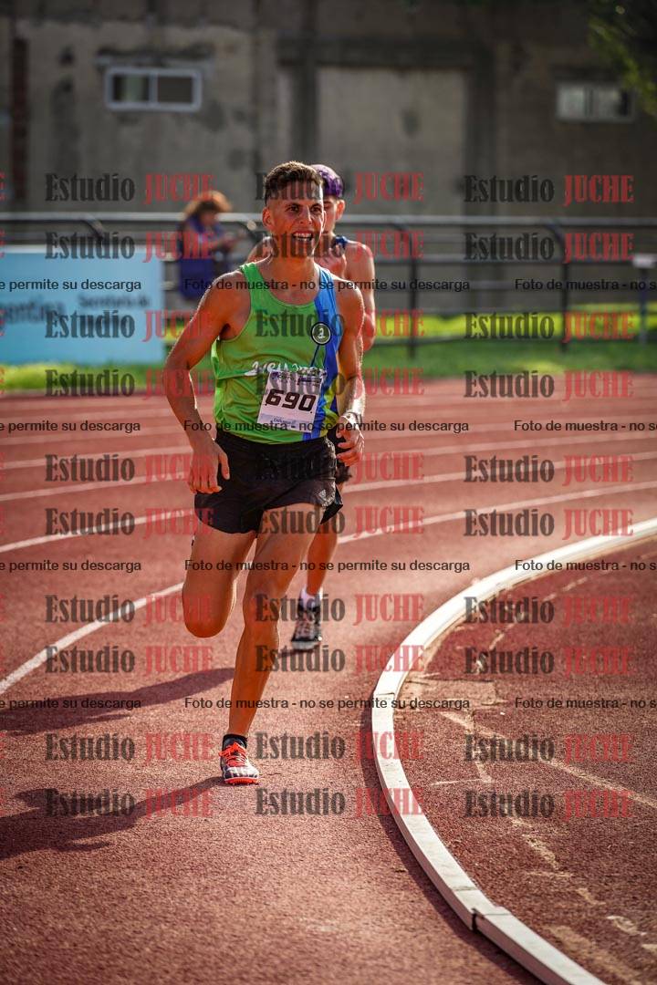 Fotos de los 3000 m llanos de varones
