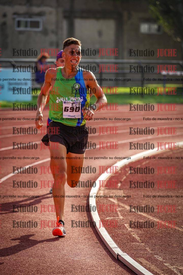 Fotos de los 3000 m llanos de varones