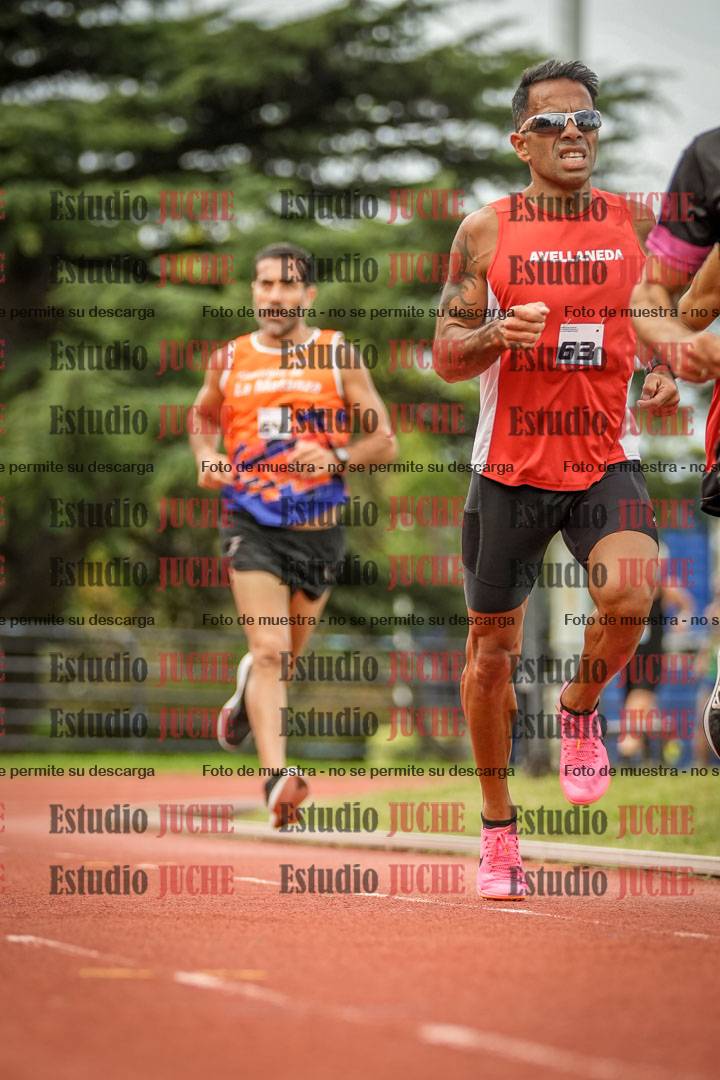 Fotos de los 3000 m llanos de varones