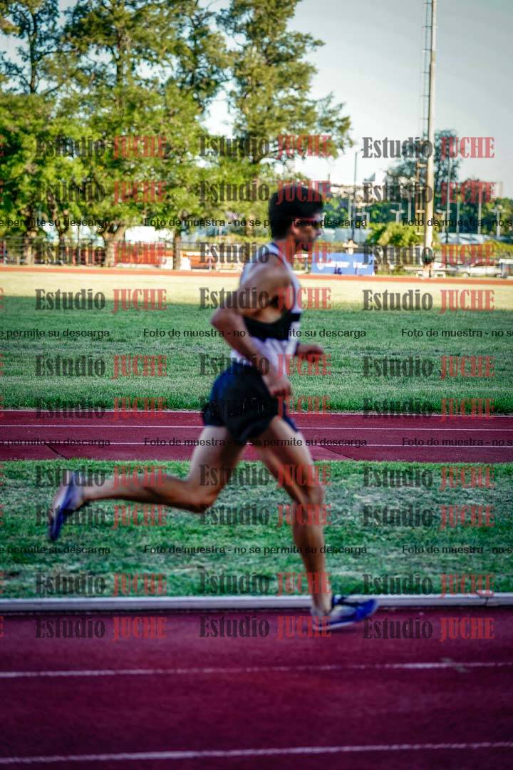 Fotos de los 3000 m llanos de varones