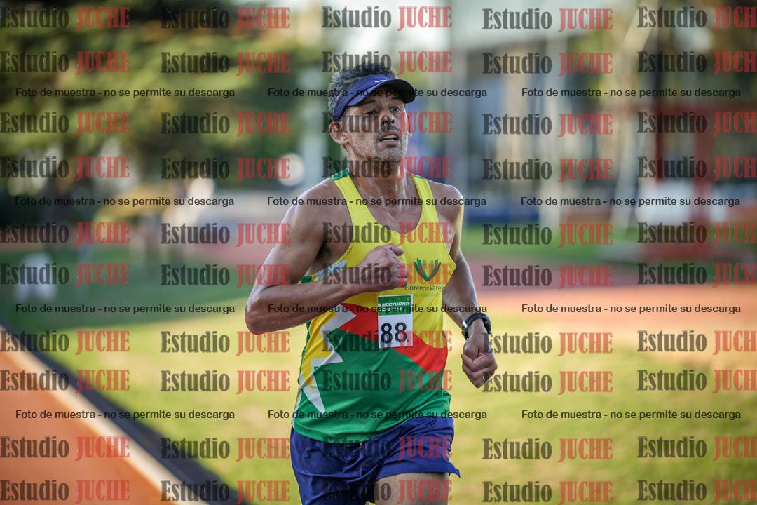 Fotos de los 3000 m llanos de varones