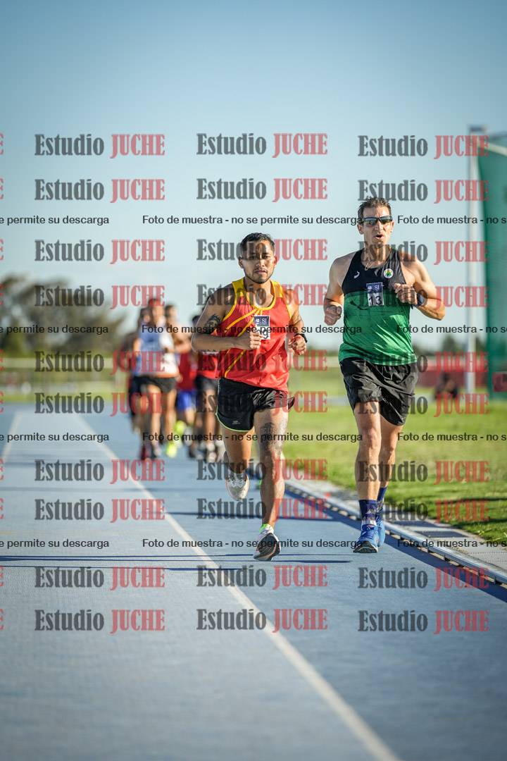 Fotos de los 3000 m llanos de varones