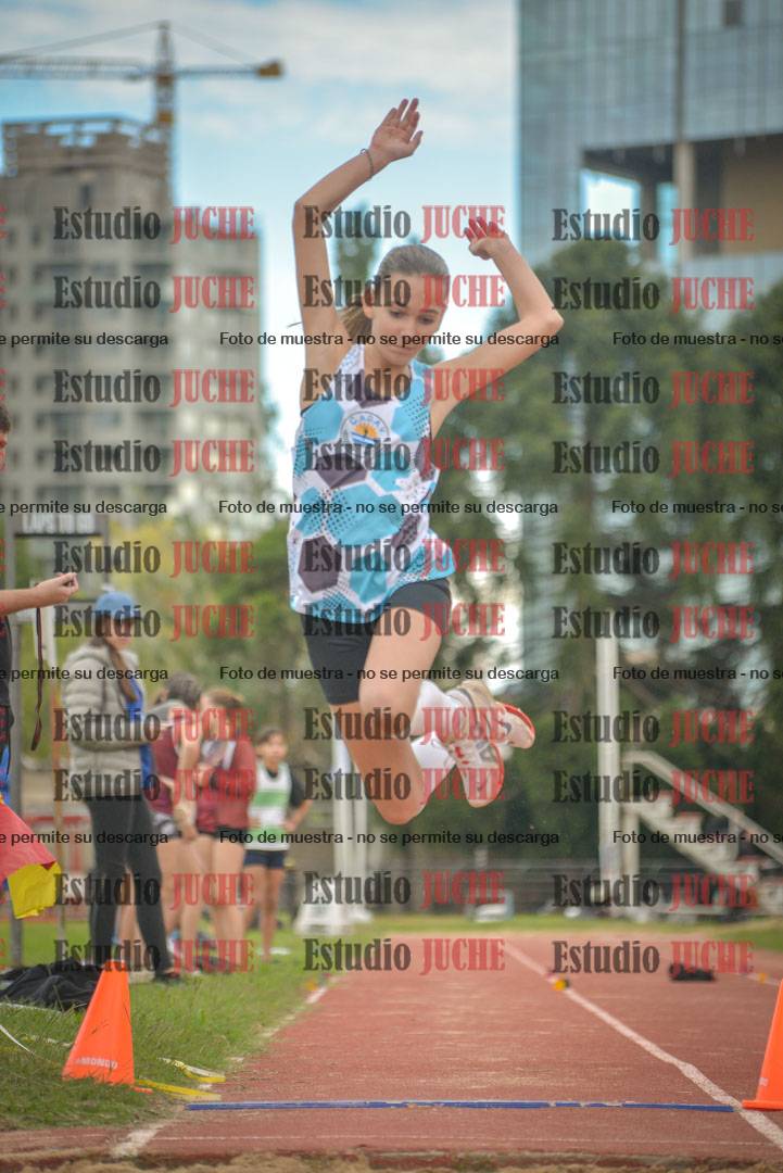 Fotos del salto en largo - mujeres U16