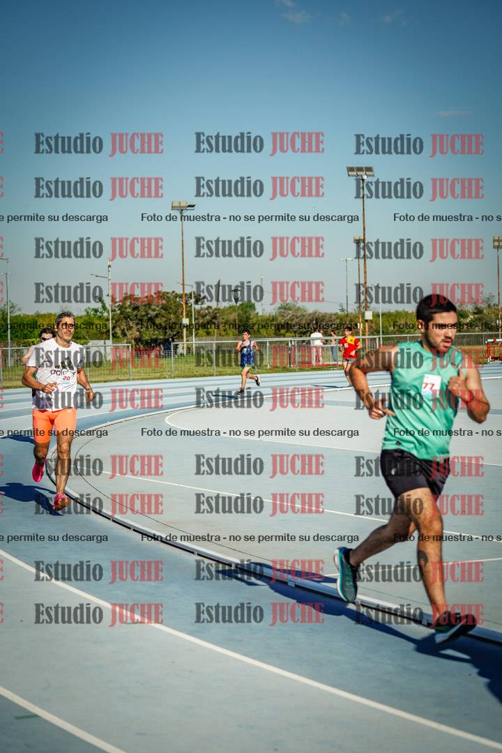 Fotos de los 1500 m llanos de varones