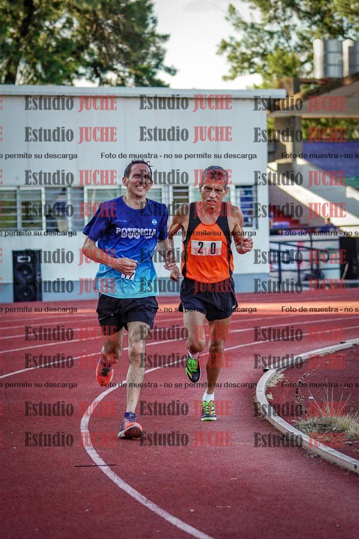 Fotos de los 3000 m llanos de varones
