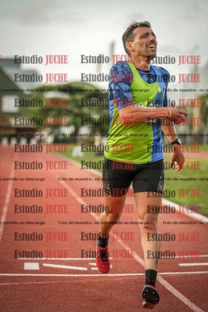Fotos de los 3000 m llanos de varones