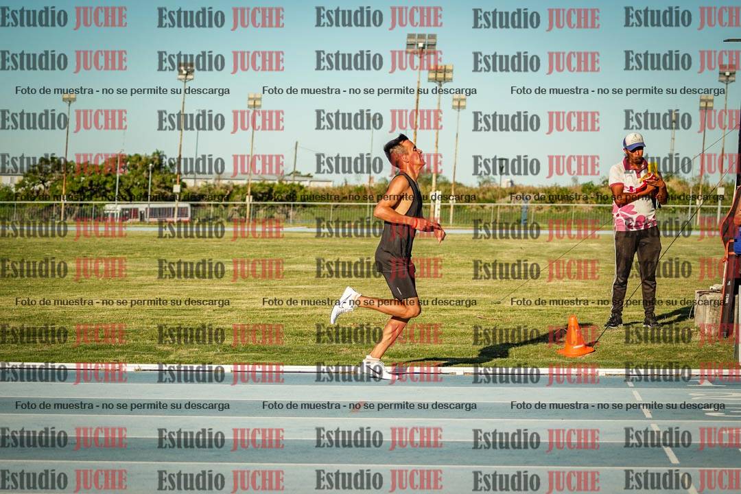 Fotos de los 1500 m llanos de varones