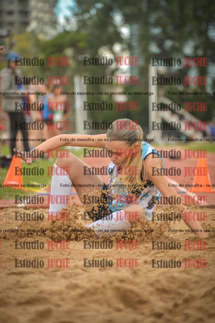 Fotos del salto en largo - mujeres U16