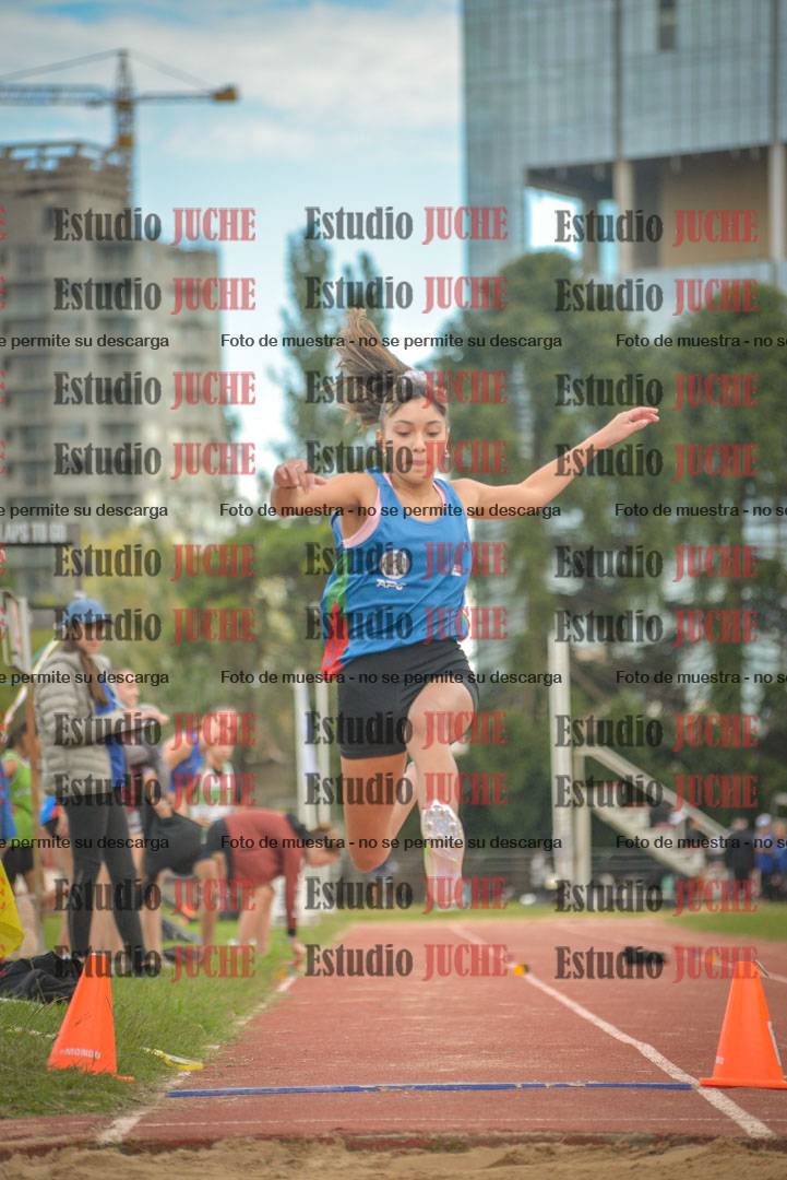 Fotos del salto en largo - mujeres U16