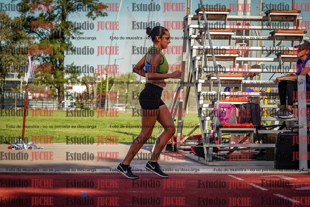 Fotos de los 5000 m llanos de mujeres y varones