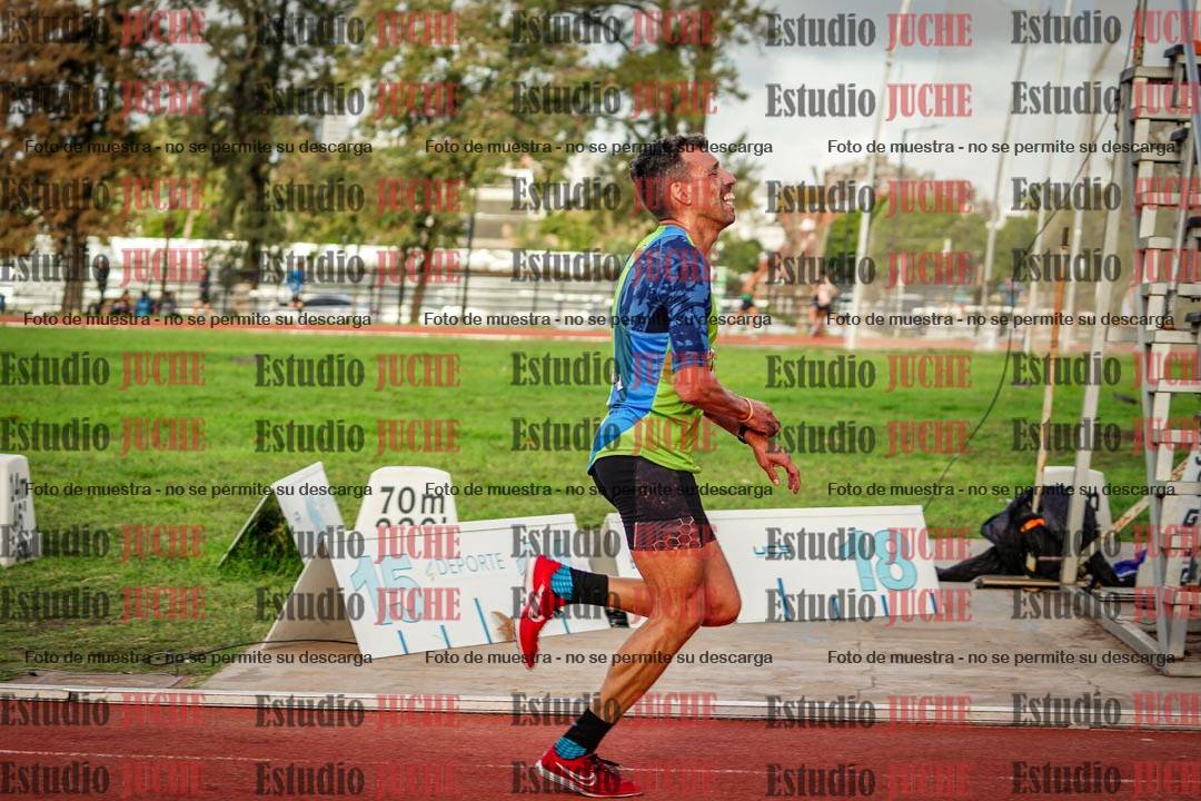 Fotos de los 3000 m llanos de varones