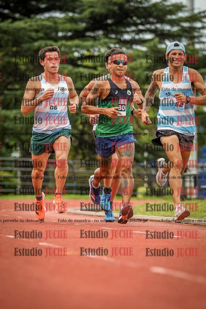 Fotos de los 3000 m llanos de varones