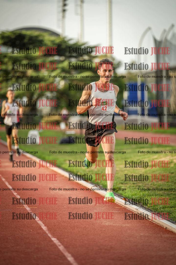 Fotos de los 3000 m llanos de varones
