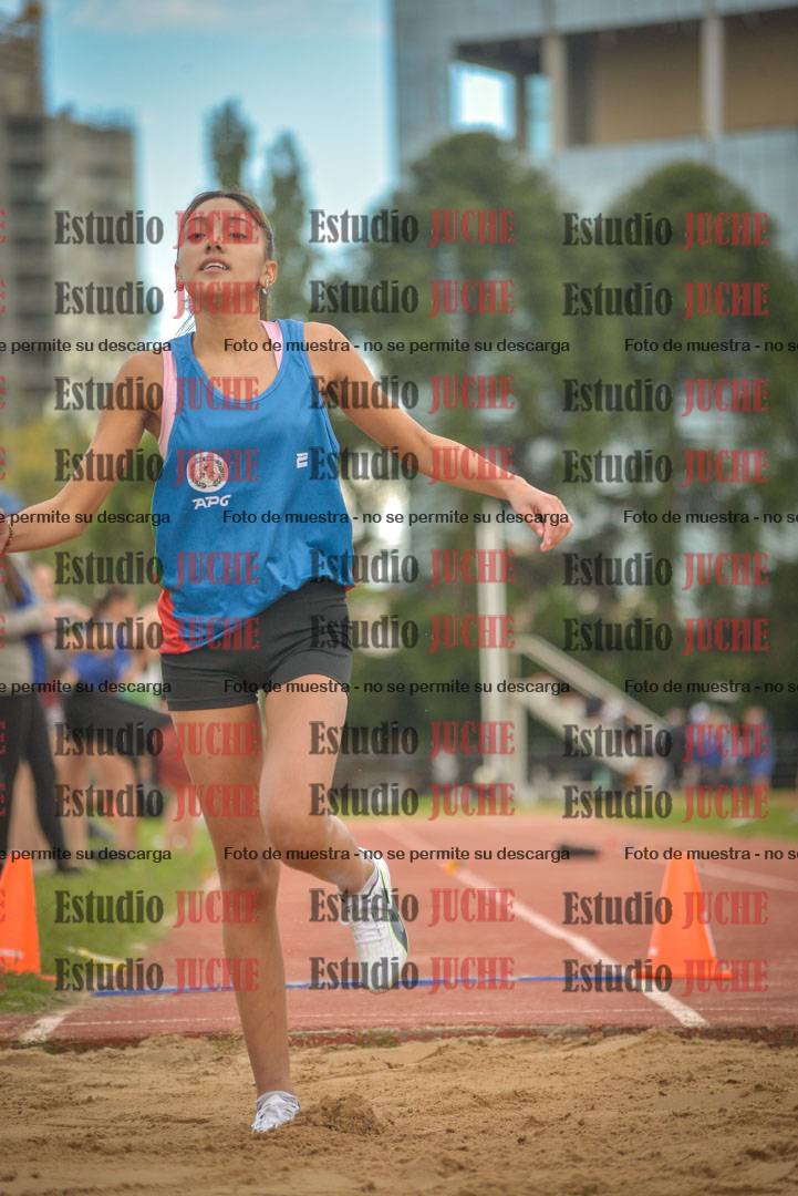 Fotos del salto en largo - mujeres U16