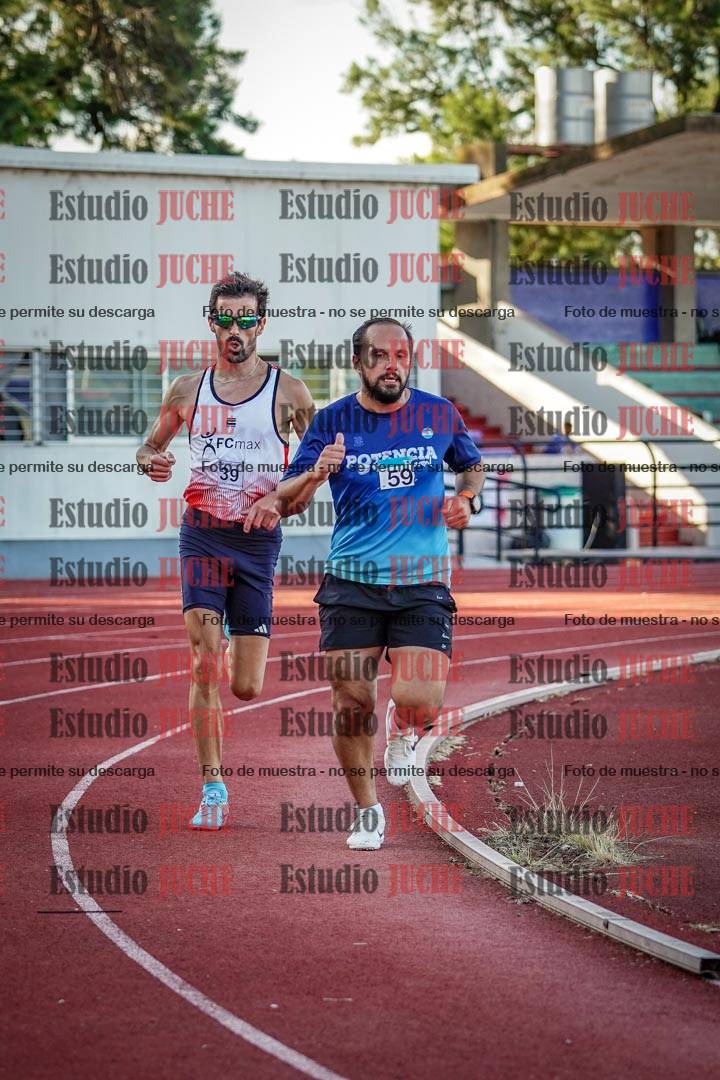 Fotos de los 3000 m llanos de varones