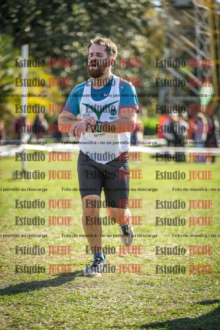Fotos de la llegada del cross de 8000 m