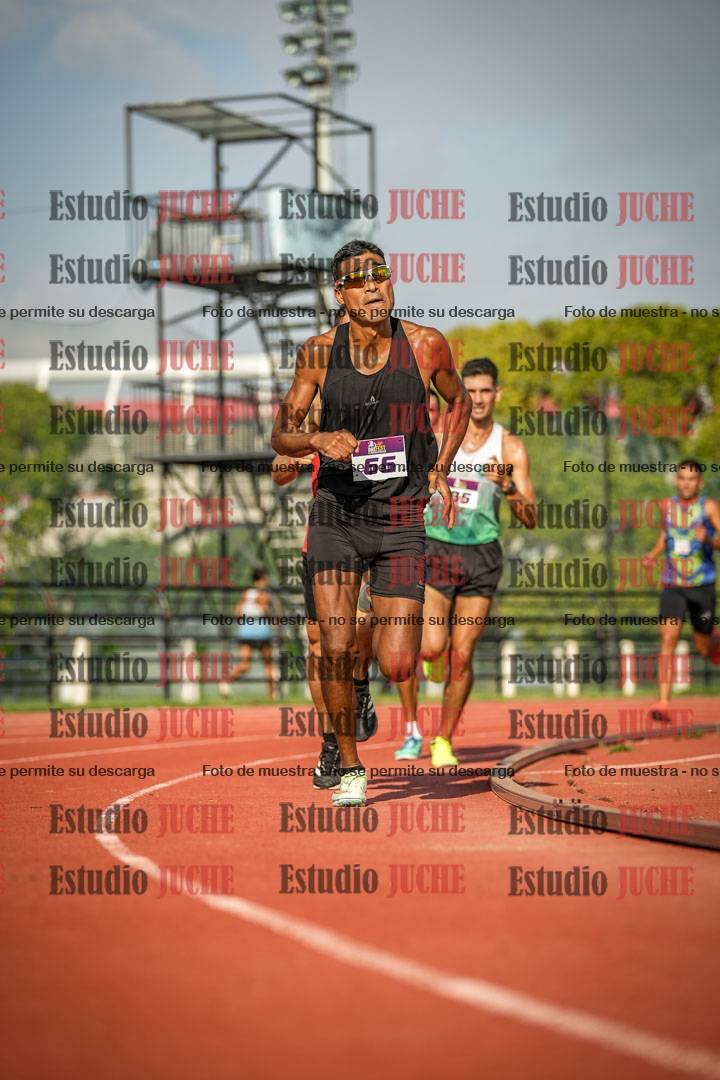 Fotos de los 3000 m llanos de varones
