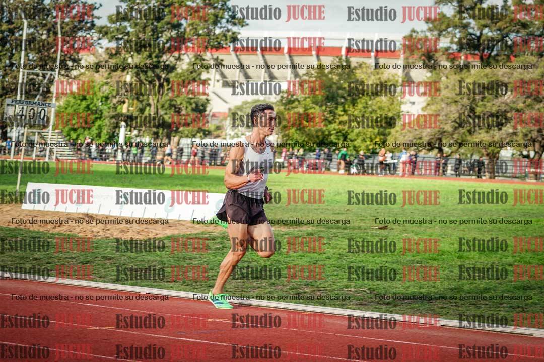 Fotos de los 3000 m llanos de varones