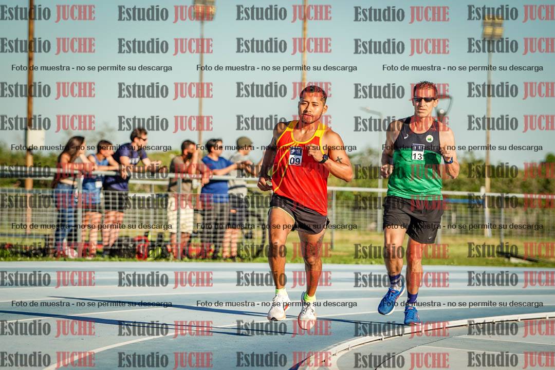 Fotos de los 3000 m llanos de varones