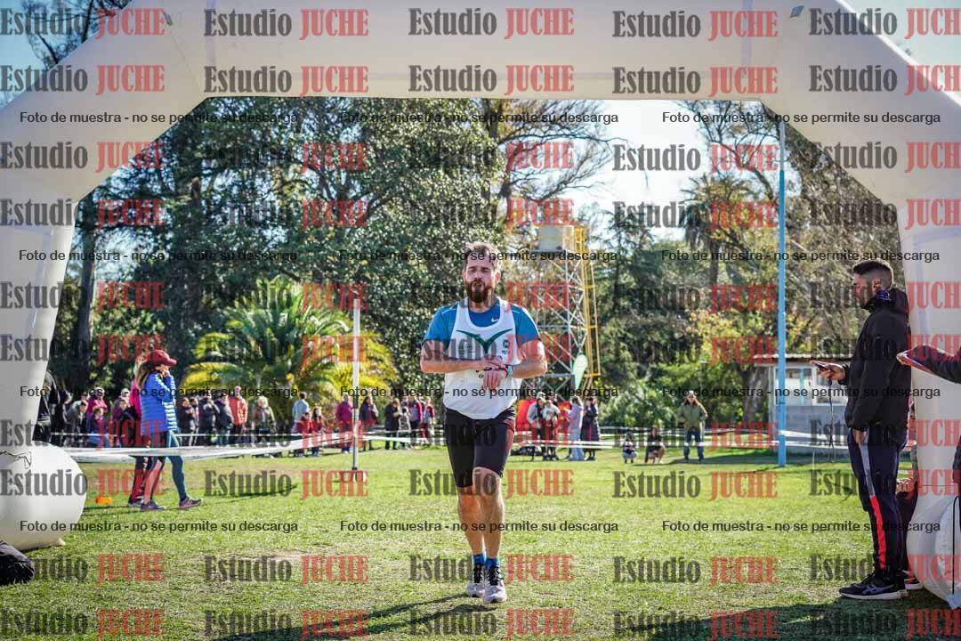 Fotos de la llegada del cross de 8000 m