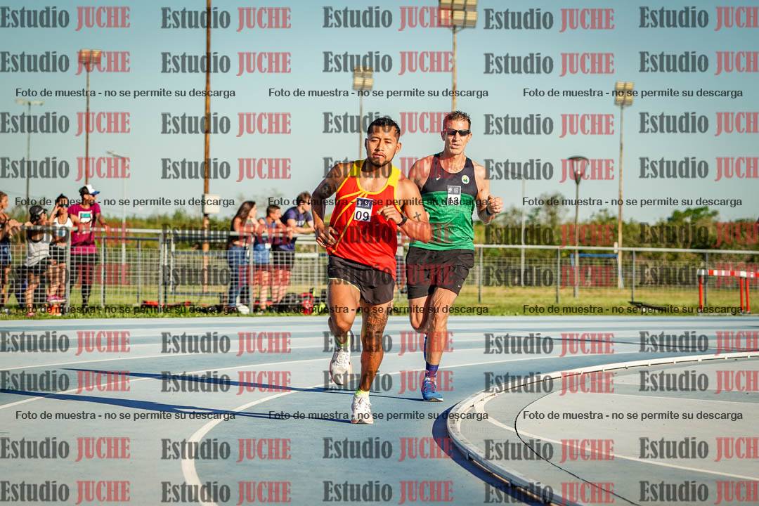 Fotos de los 3000 m llanos de varones