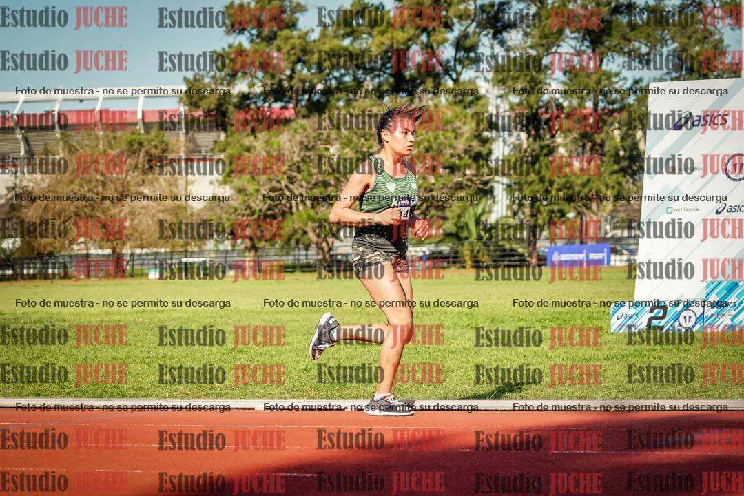 Fotos de los 5000 m llanos de mujeres y varones