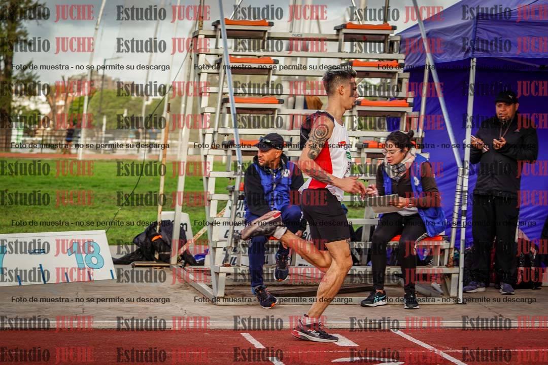 Fotos de los 3000 m llanos de varones
