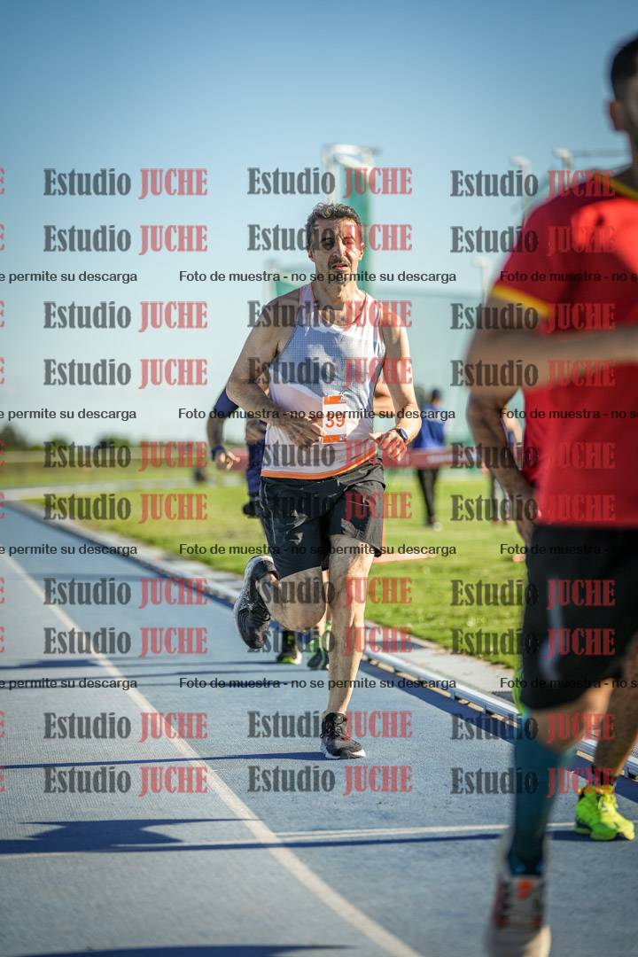 Fotos de los 3000 m llanos de varones