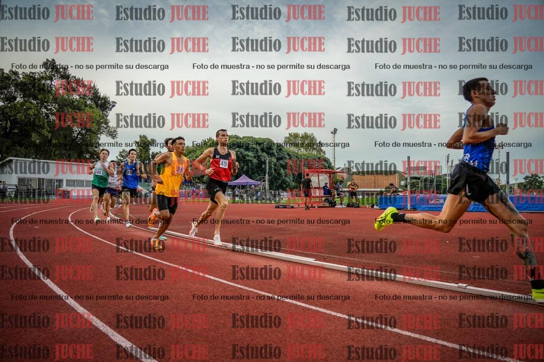 Fotos de los 1500 m llanos de varones