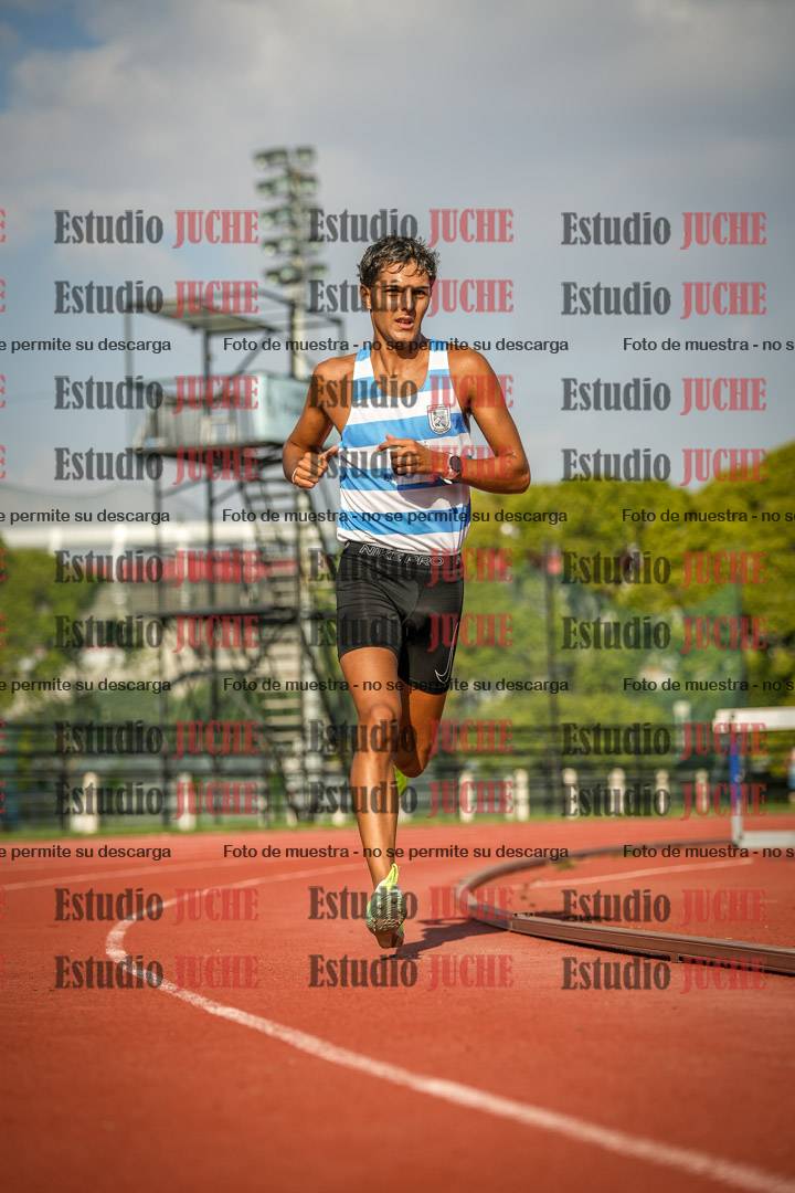 Fotos de los 3000 m llanos de varones