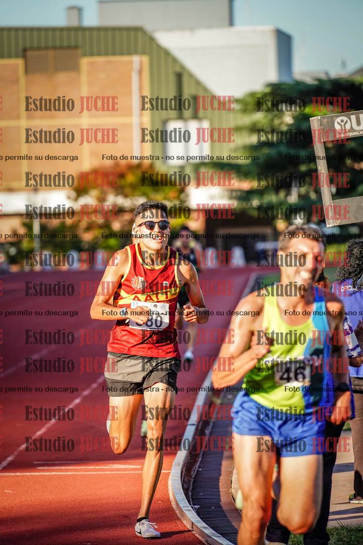 Fotos de los 3000 m llanos de varones