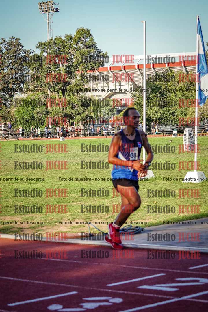Fotos de los 3000 m llanos de varones