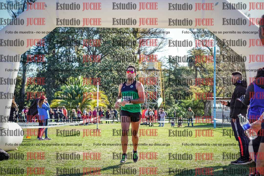 Fotos de la llegada del cross de 8000 m