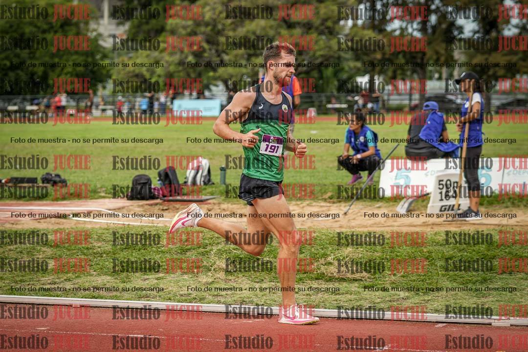 Fotos de los 3000 m llanos de varones