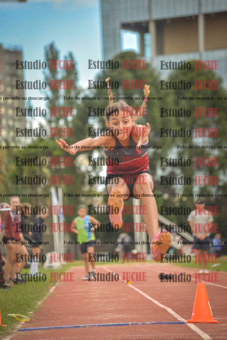 Fotos del salto en largo - mujeres U16