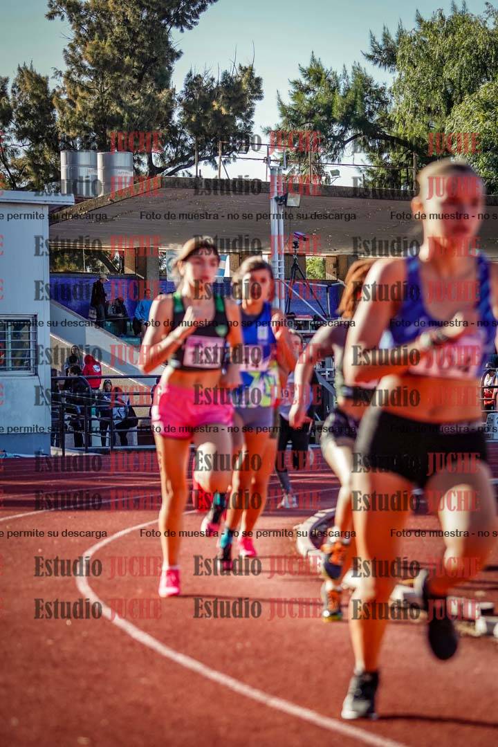 Fotos de los 600 m de mujeres