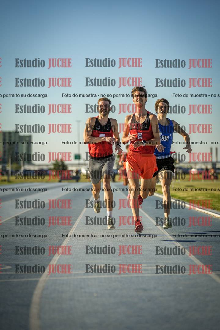 Fotos de los 1500 m llanos de varones