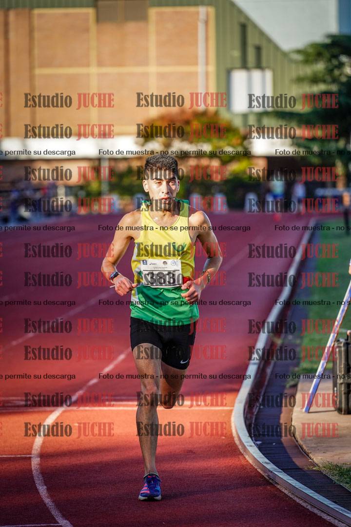 Fotos de los 3000 m llanos de varones
