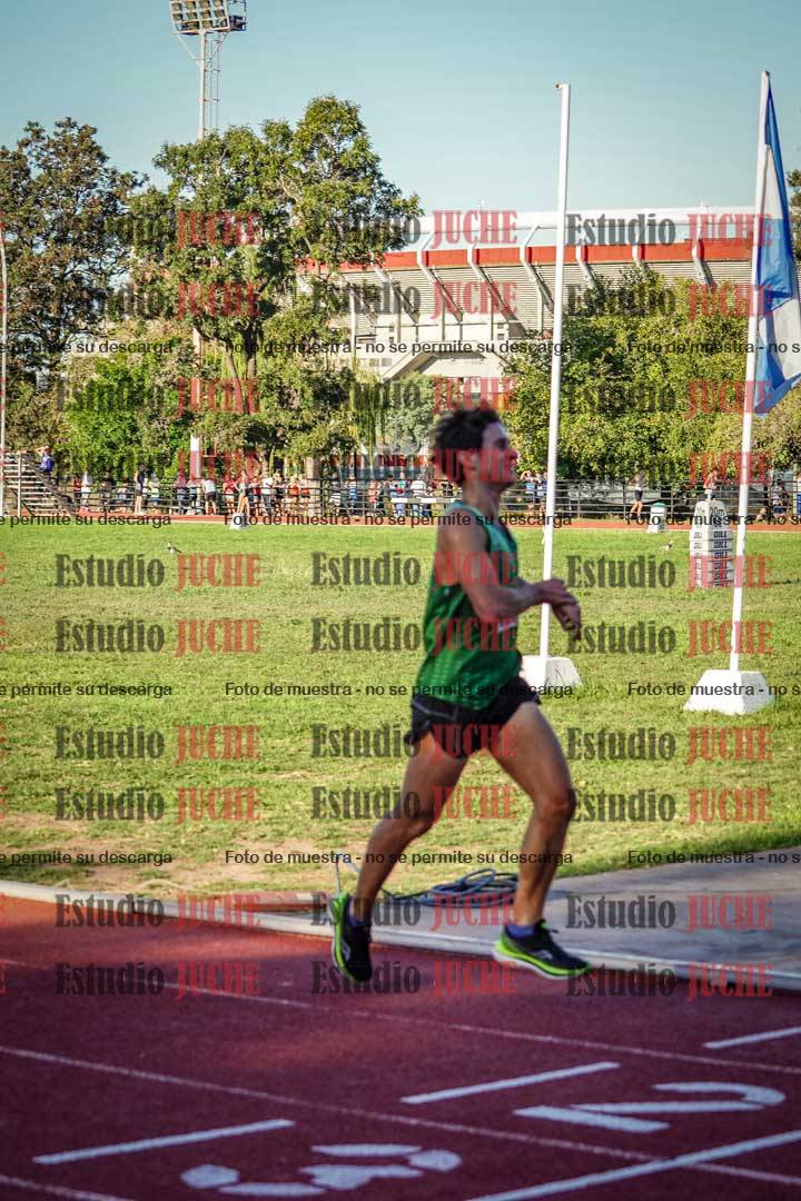 Fotos de los 3000 m llanos de varones