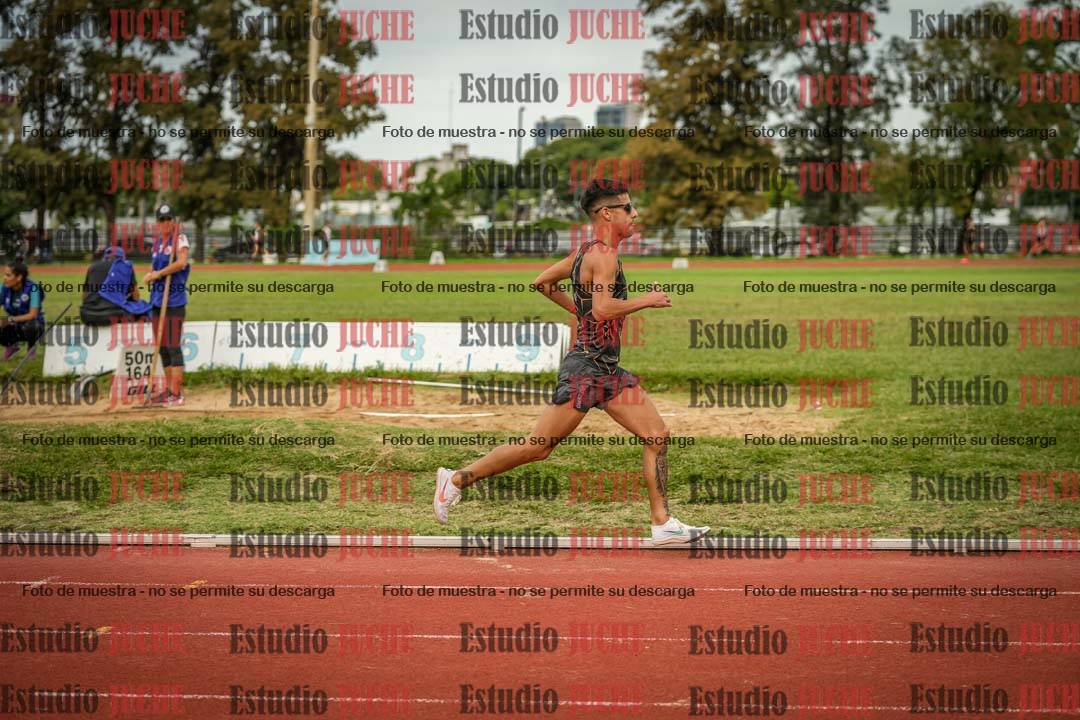 Fotos de los 3000 m llanos de varones